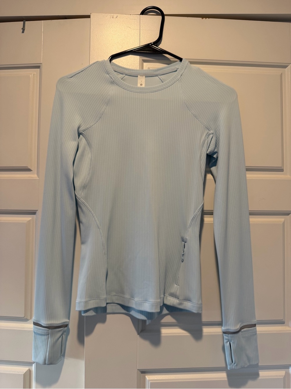 lululemon Women’s Light Blue Long-Sleeve Ribbed Active Top
